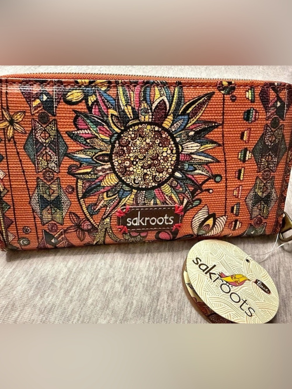 NWT Sakroots Artist Circle Large Zip Around Wallet Orange & Multicolor